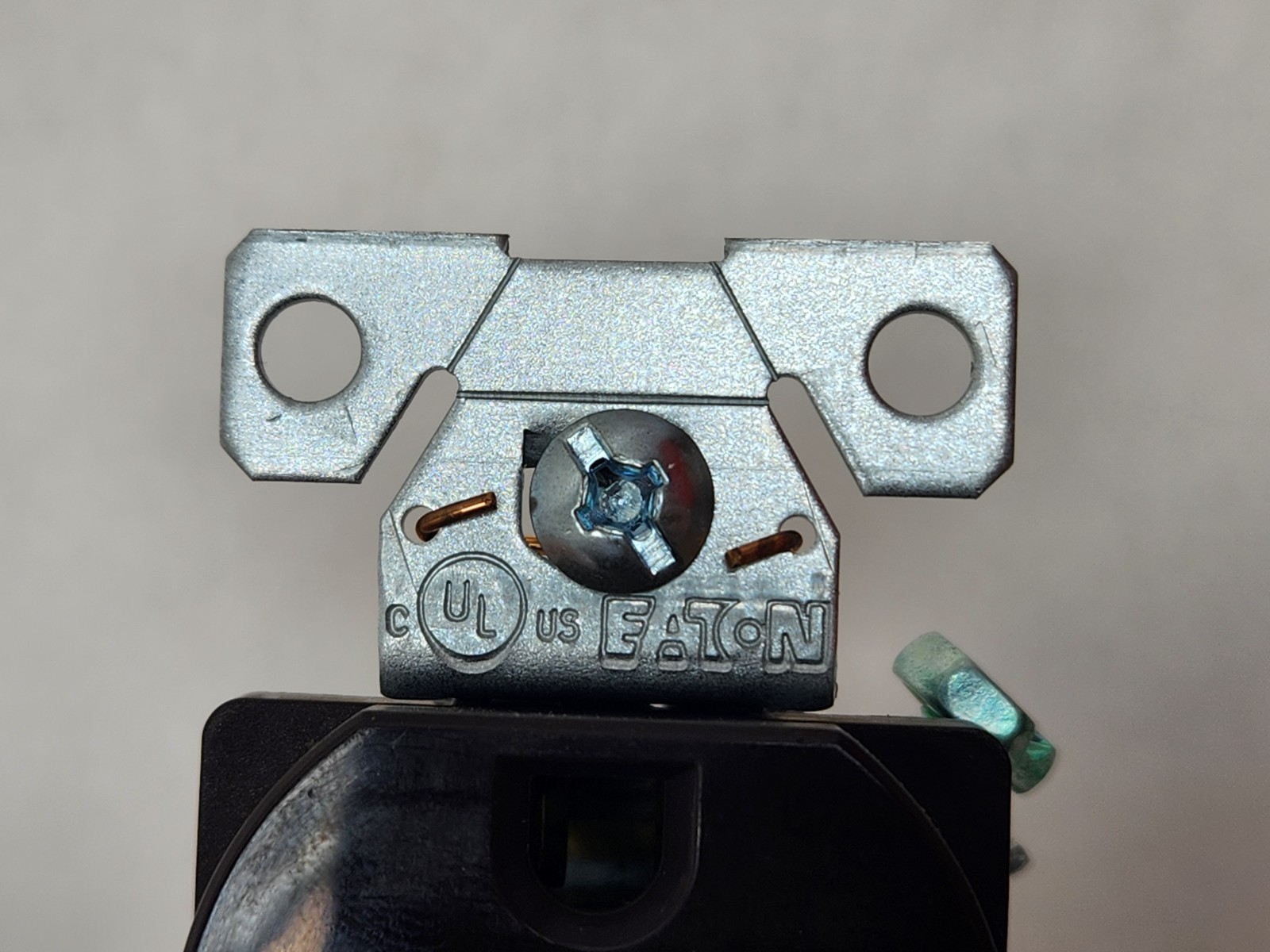 10 Pcs – EATON 15A 250V Brown NEMA 6-15R Duplex Outlet/Receptacle 5662CB 5662
