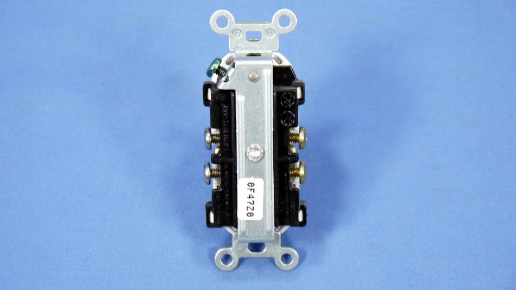 Leviton 5321 White Tamper Resistant 15A Duplex Receptacles NEMA 5-15R 125V 50pk