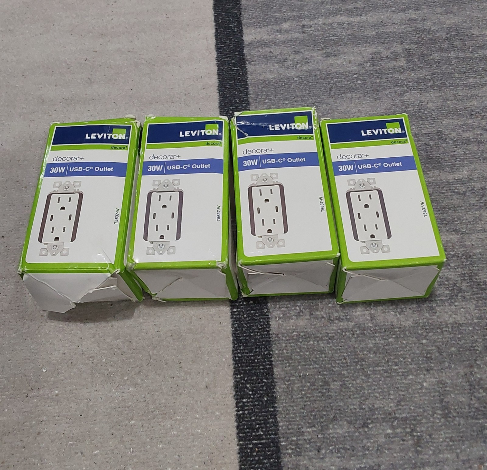 Leviton Decora+ T5637-W 30W SAN P02 USB-C Duplex Outlet White LOT OF 4 NEW C1