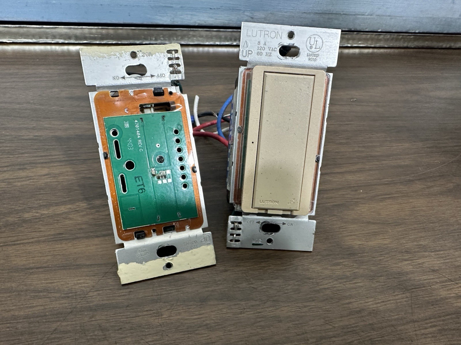 Lutron HRD-8ANS HomeWorks RF Maestro Electronic Switch Lot Of 2