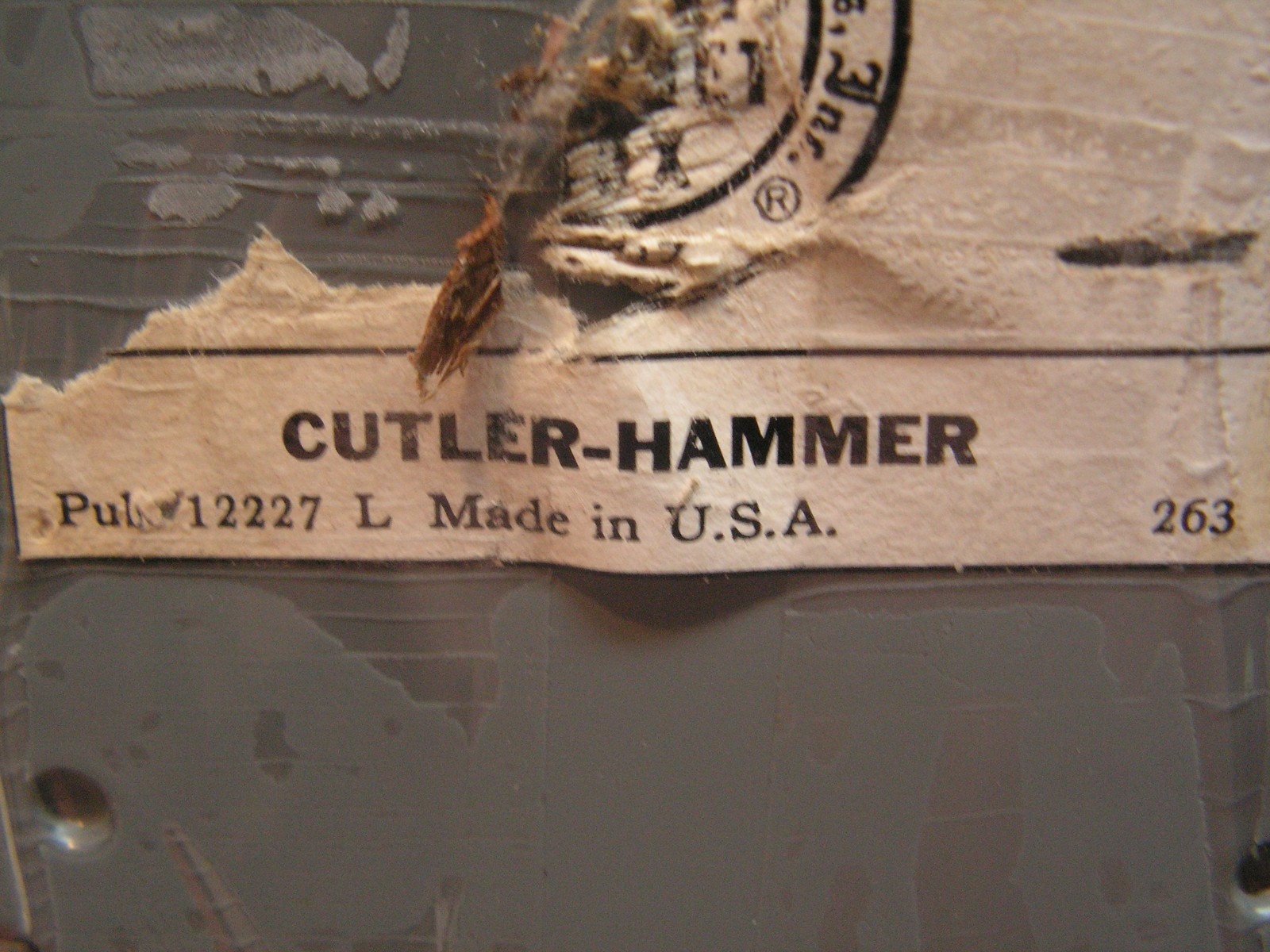 Cutler-Hammer Main Lug Busbar 150 Amps 30 Spaces 2 Sided Cat. No. CH30