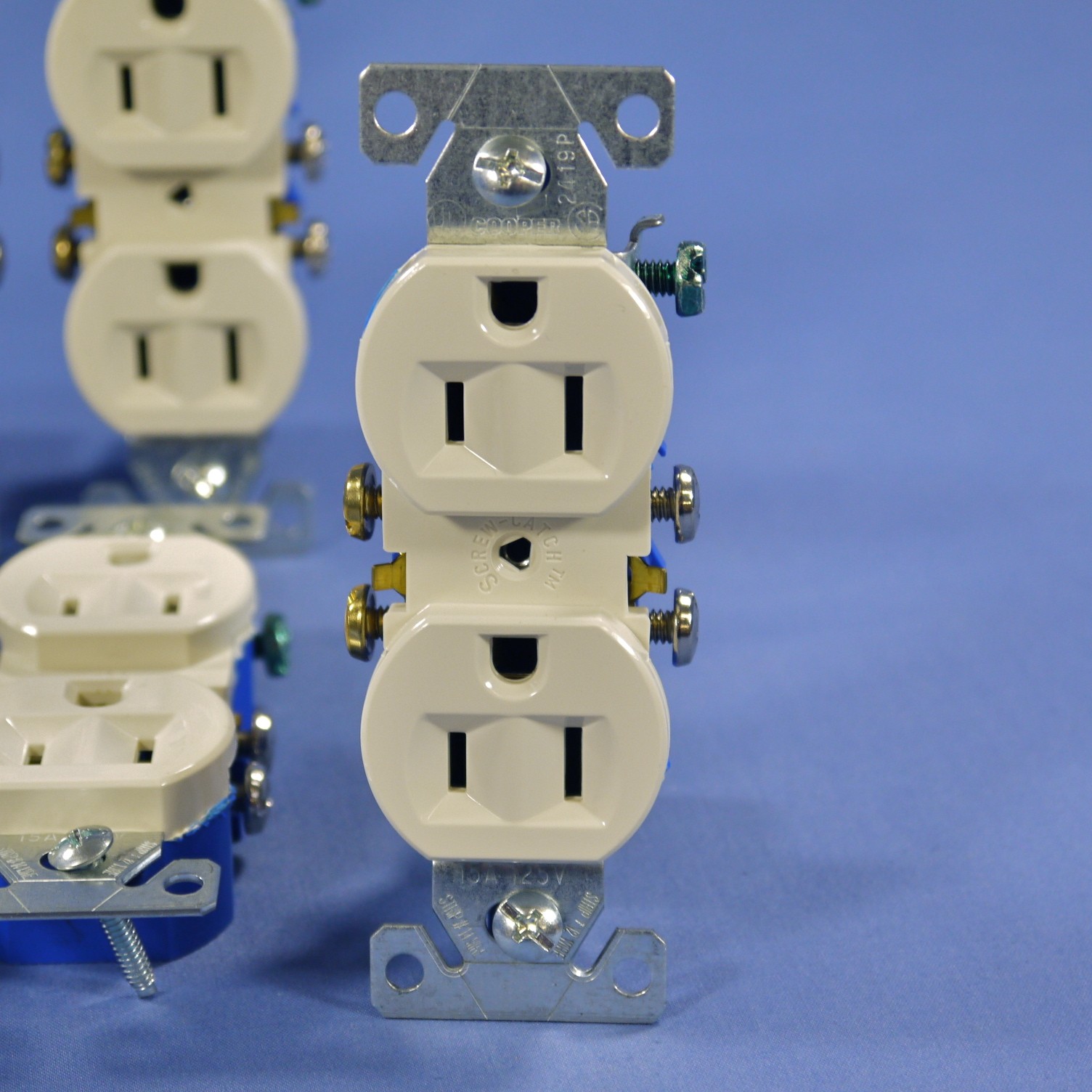 10 Cooper Light Almond Wall Outlet Duplex Receptacle NEMA 5-15R 15A 125V 270LA