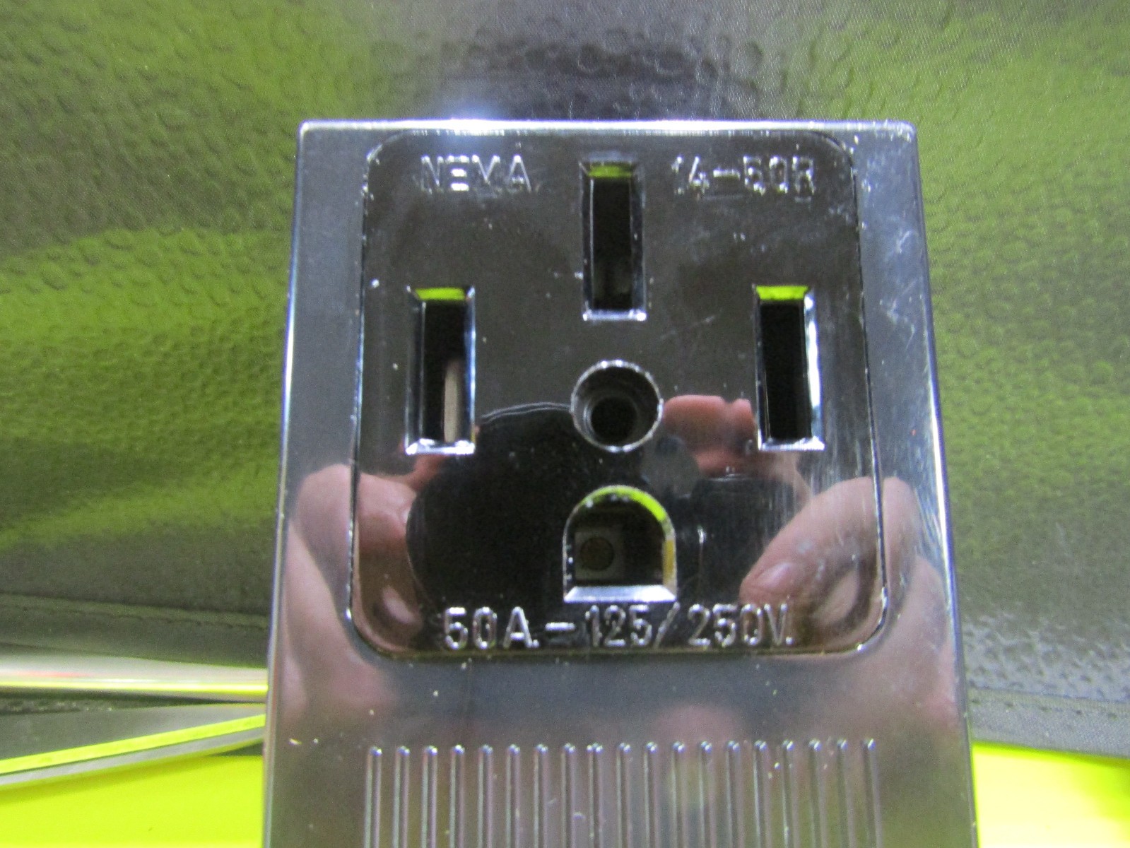 Leviton 50 Amp NEMA 14-50R Flush Mount Power Receptacle Outlet 125/250V Black