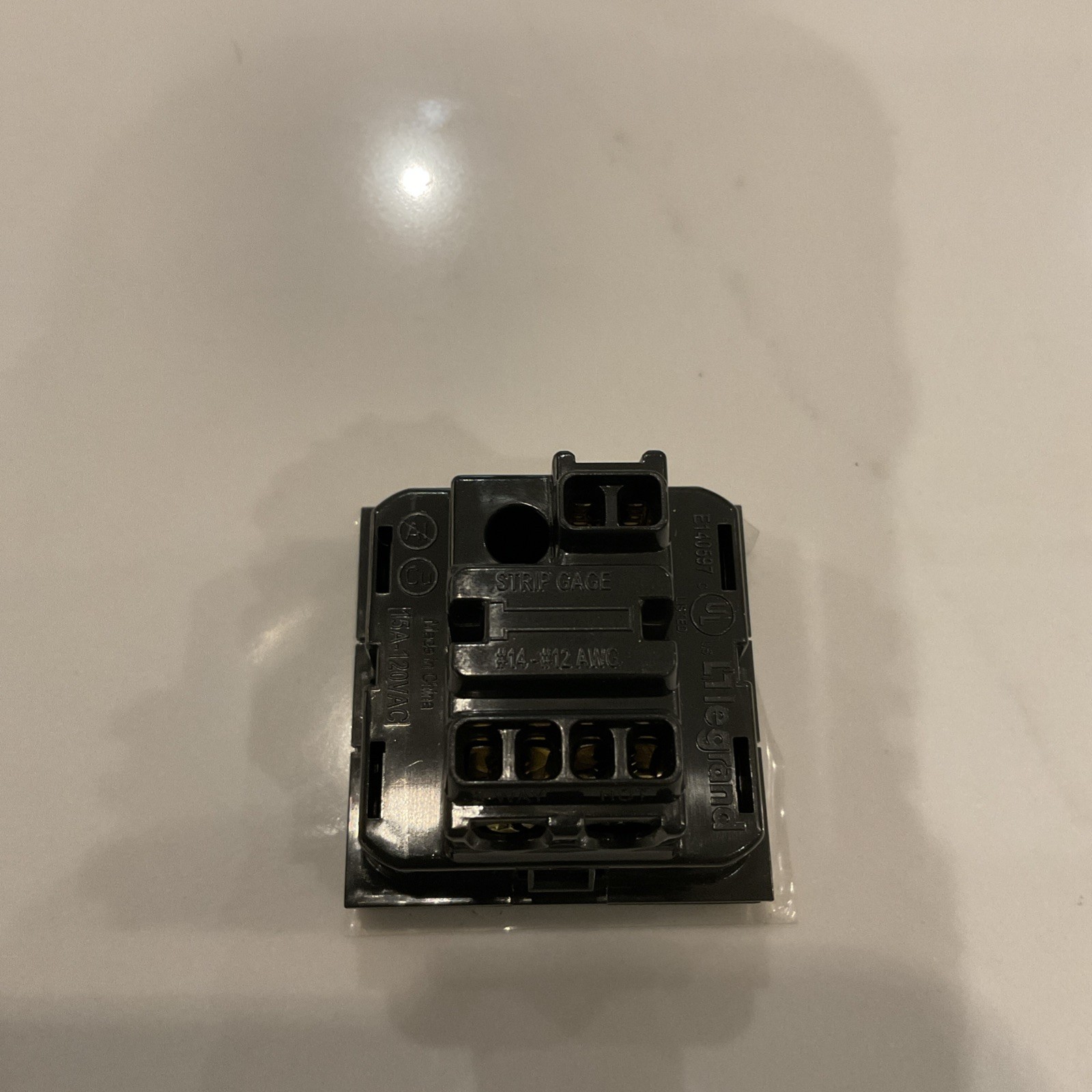 Legrand Adorne 15A 1 or 3-Way Paddle Switch (Graphite Finish) ASPD1532G4