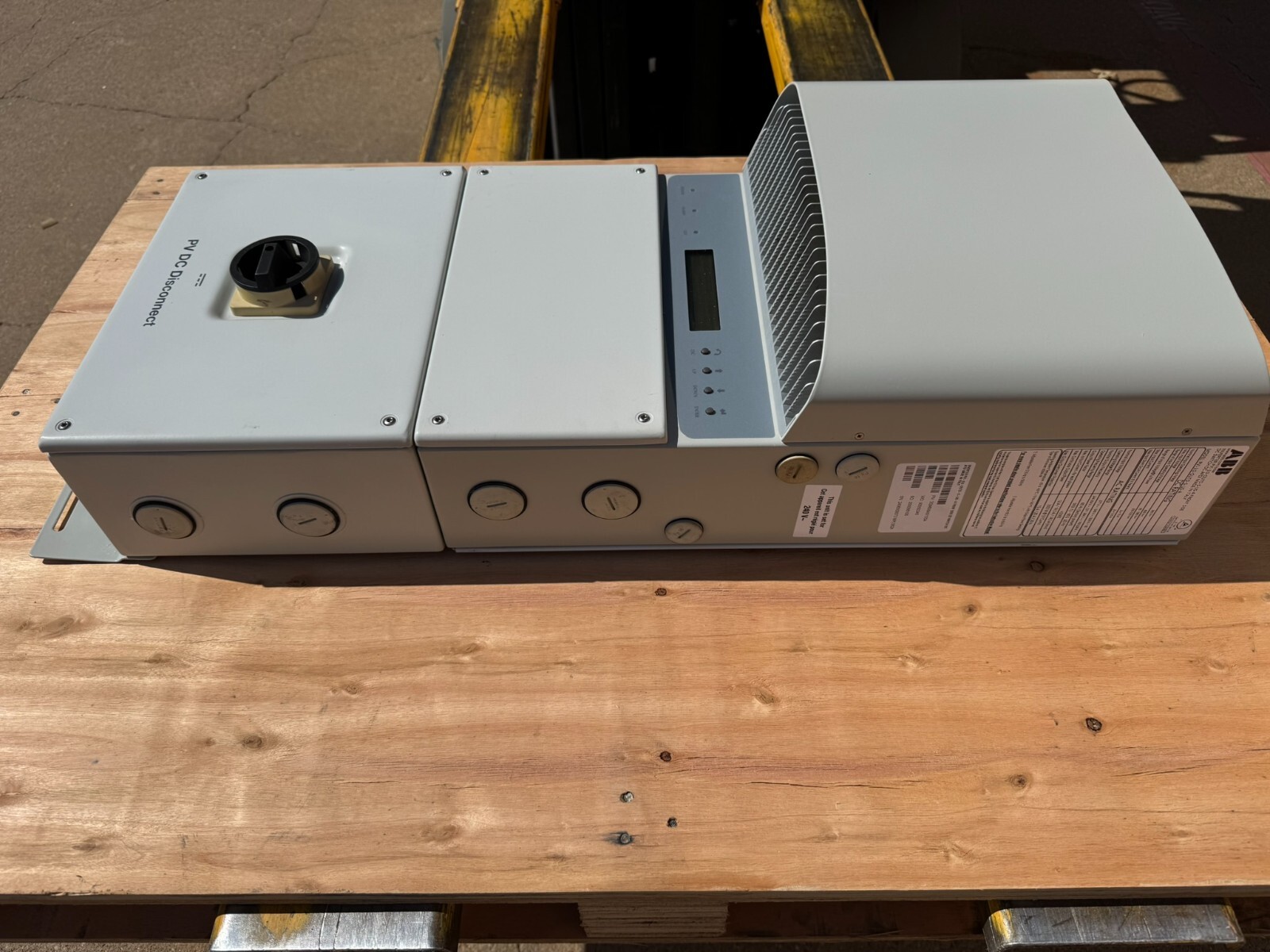 ABB Photovoltaic Grid Tied Inverter Model PVI-3.0-OUTD-S-US-A Refurbished