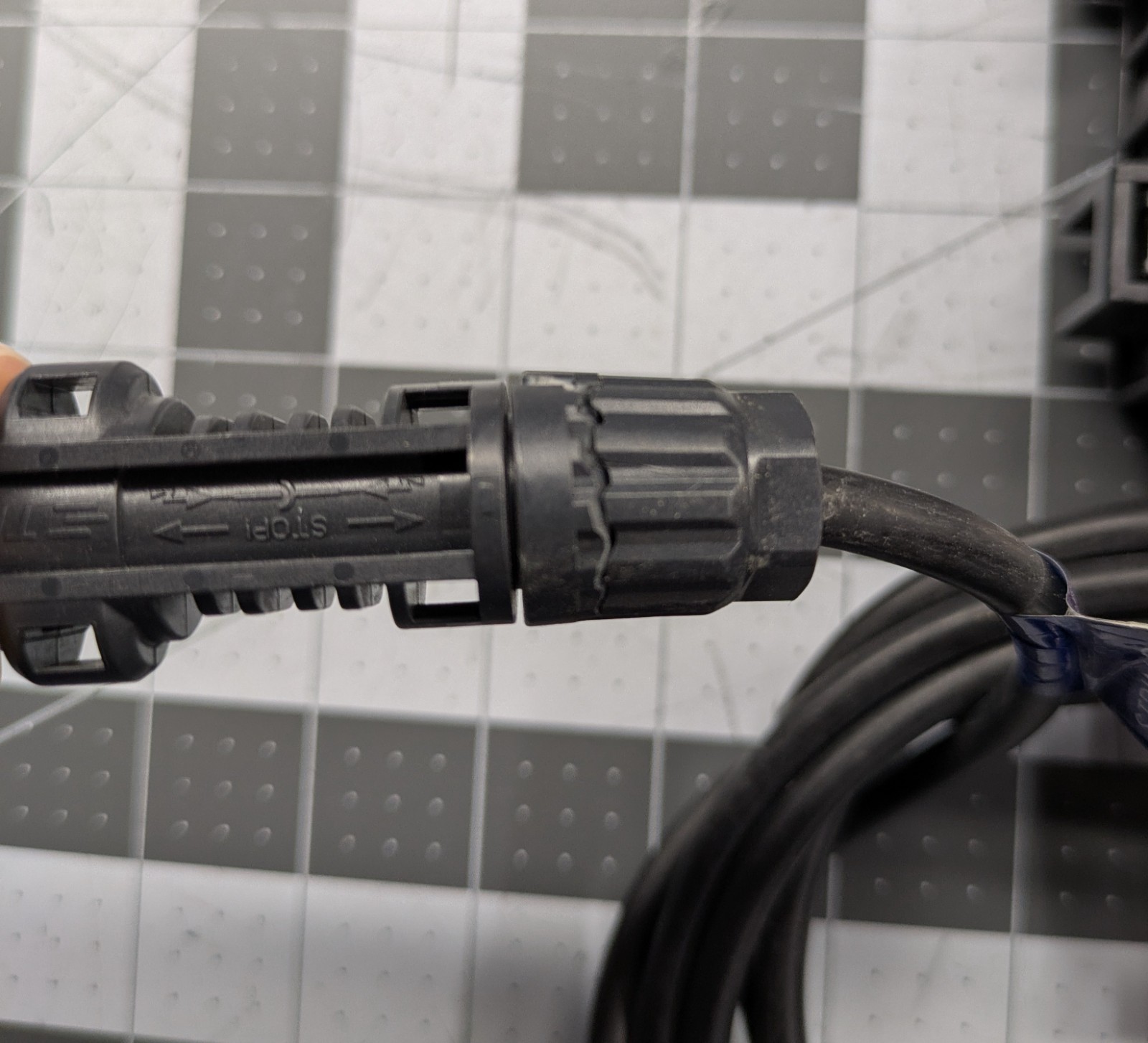 Tigo TS4-R-F Rapid Shutdown Equipment READ Cracked Plastic Connector.