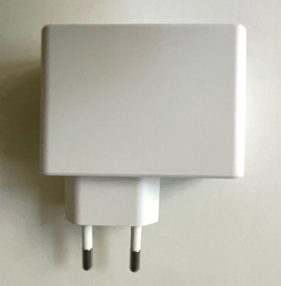 Phihong AC100-240V 50-60Hz 5V Charger EU European Adapter Plug to USB Type C