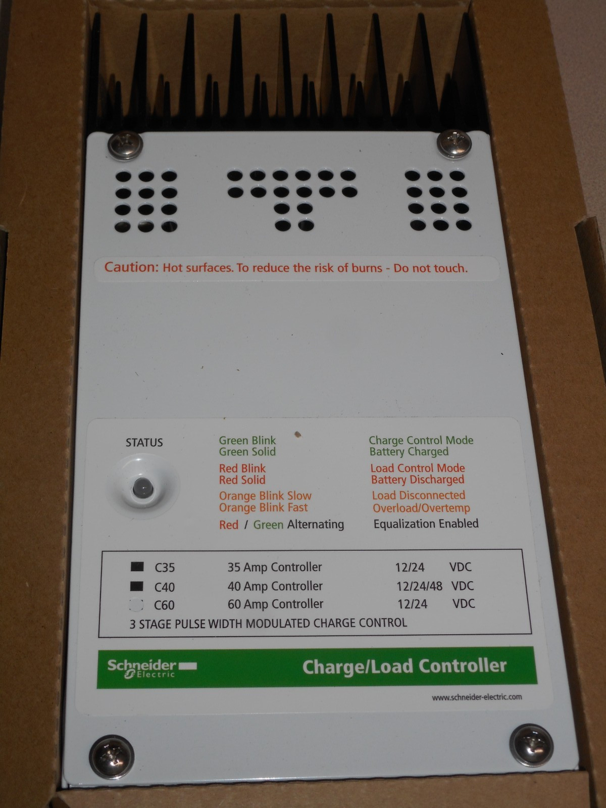 NEW Schneider Electric/Xantrex C60 Charge/Load Controller 12/24 VDC 60 Amp