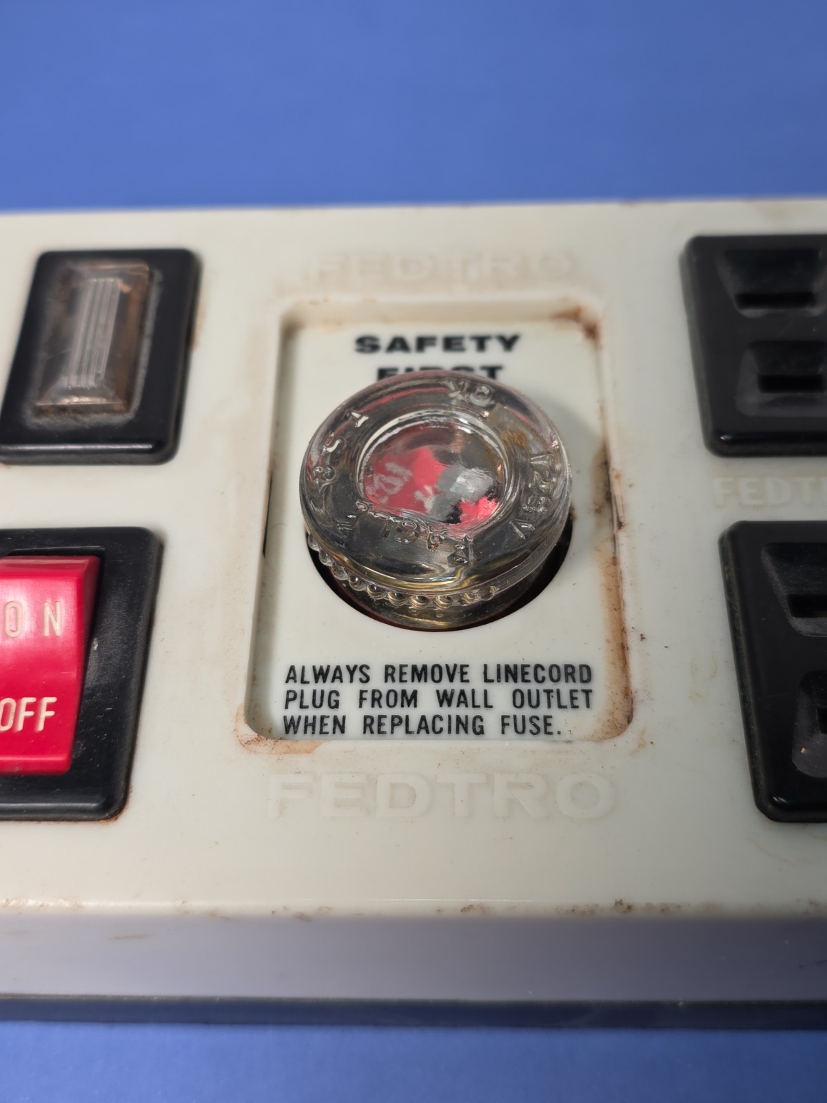 Vintage Fedtro Outlet Control Center Model CON-6 Power Strip Surge Protect