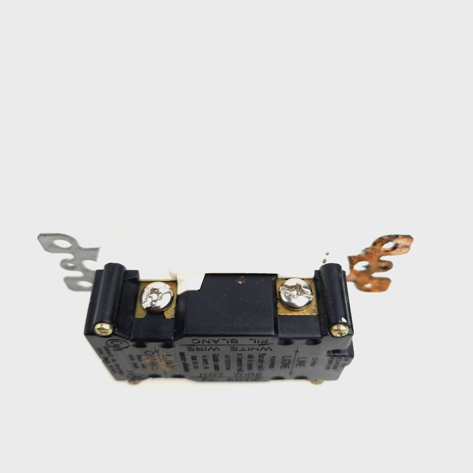 Klein Carry Bag Levingston GFCI 125V Wall Plug 5 Covers 4 Caps USA Seller