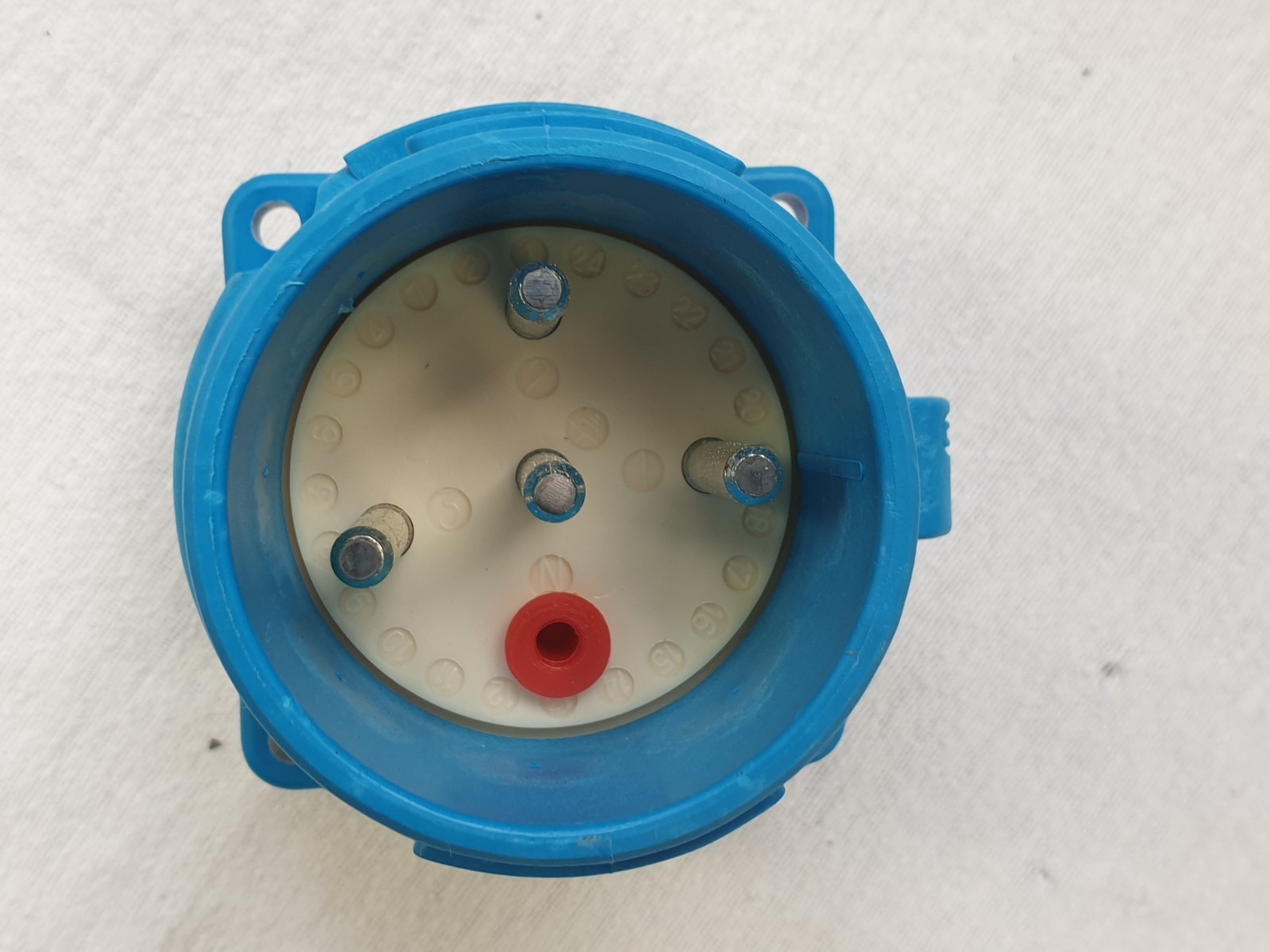 Marechal DS1 Appliance Inlet 3118193 690VAC 50Hz 30A 3P+E Blue Poly IP54 Unused