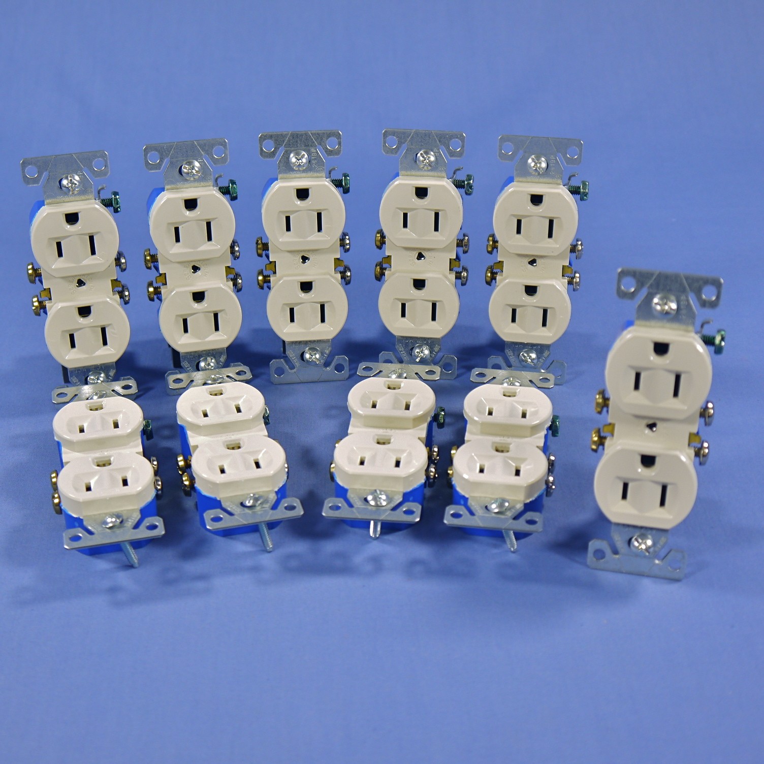 10 Cooper Light Almond Wall Outlet Duplex Receptacle NEMA 5-15R 15A 125V 270LA