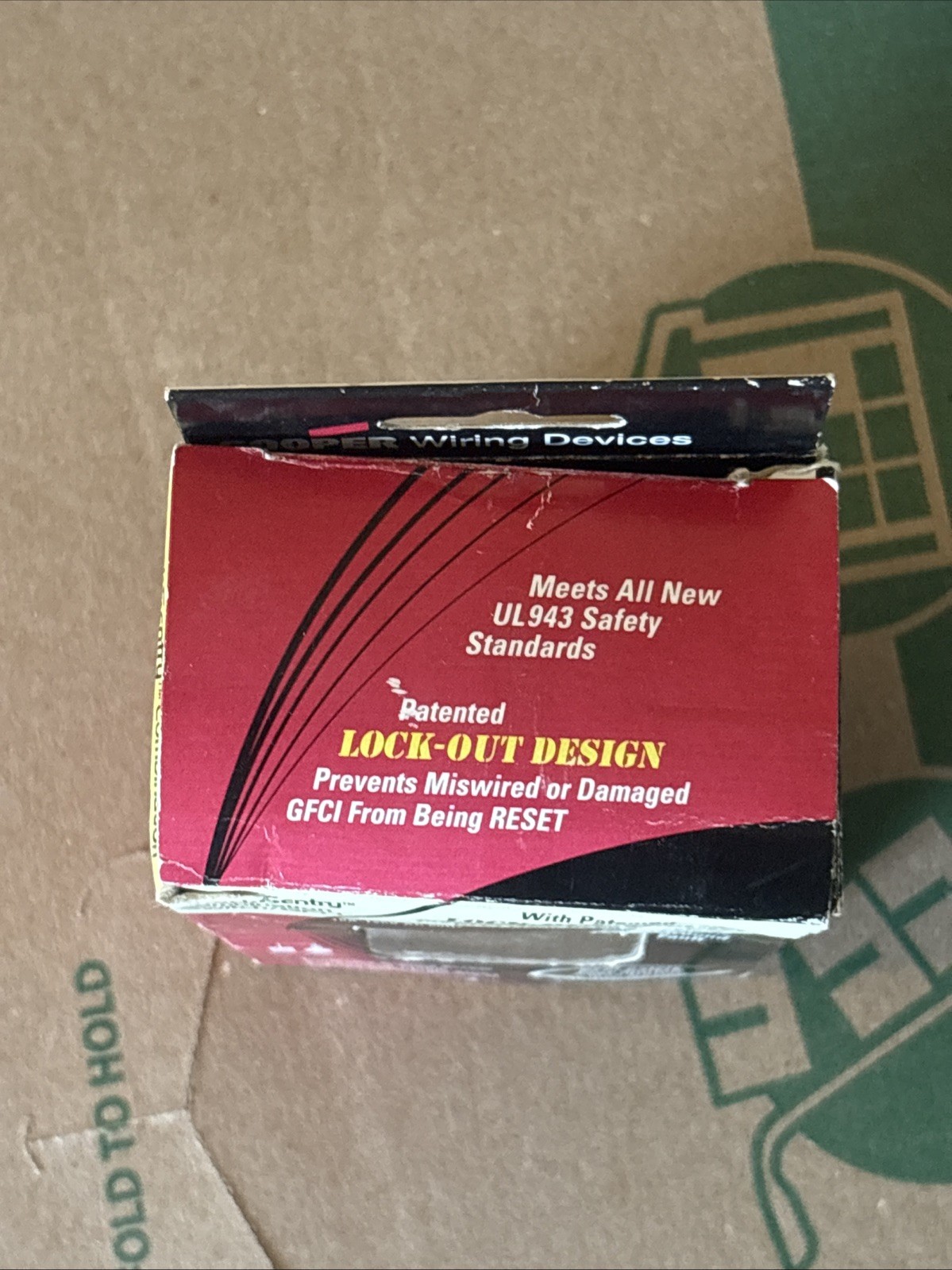 COOPER SHOCK SENTRY XSGF15V-M-L COMBINATION GROUND OUTLET SINGLE POLE SWITCH