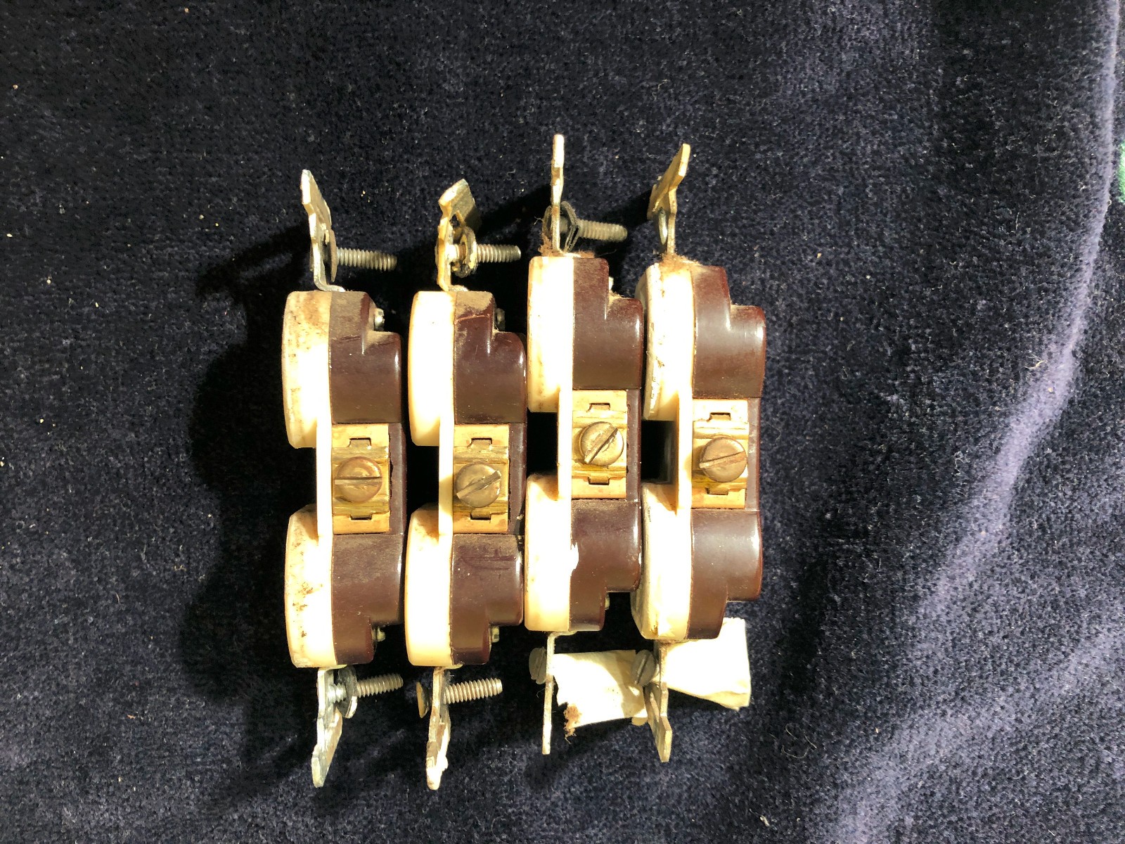 Double T-Slot Duplex Outlet Receptacle Ivory Used Lot of 10 NEMA 2-15P/C 2-15R