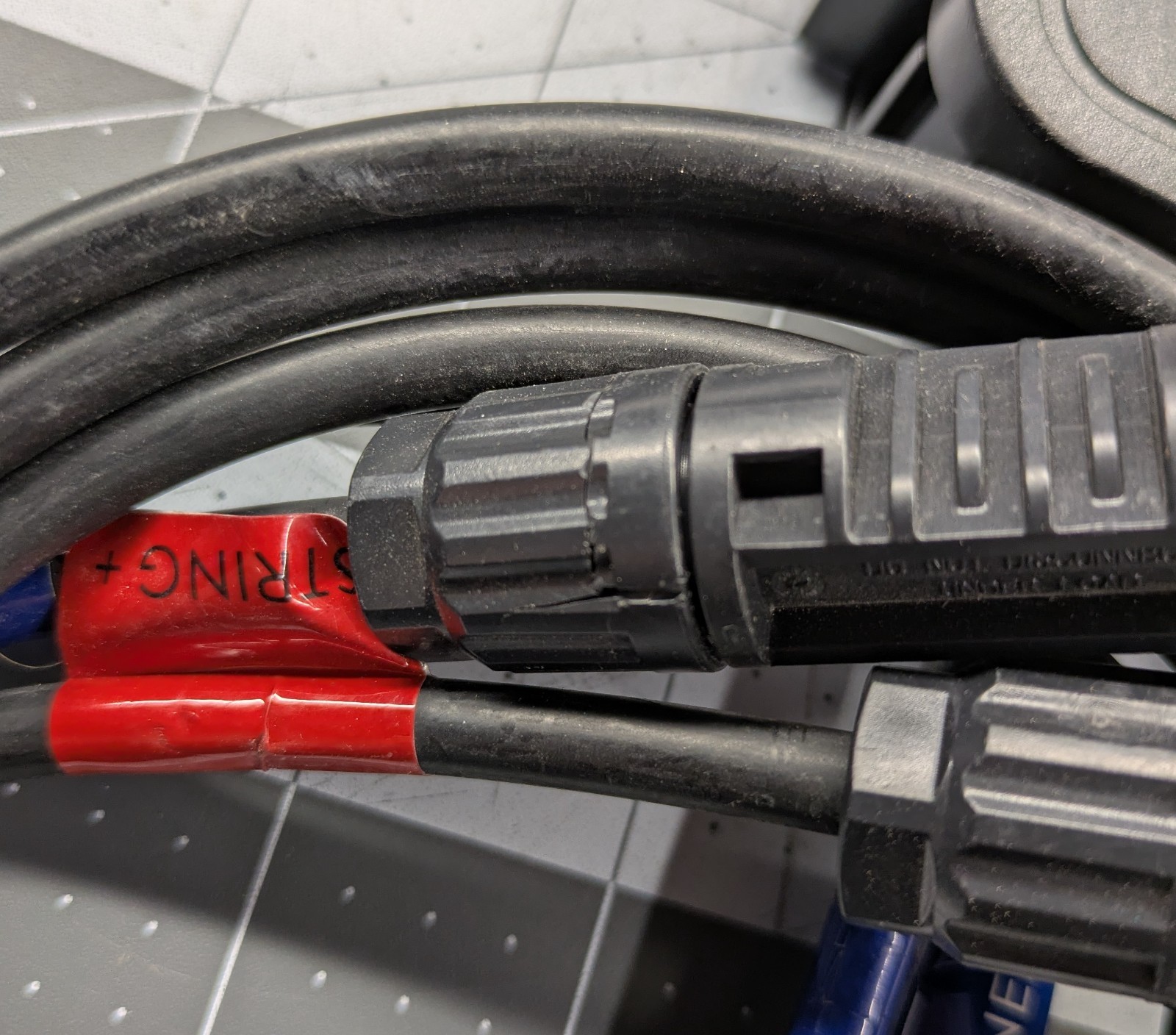 Tigo TS4-R-F Rapid Shutdown Equipment READ Cracked Plastic Connector.
