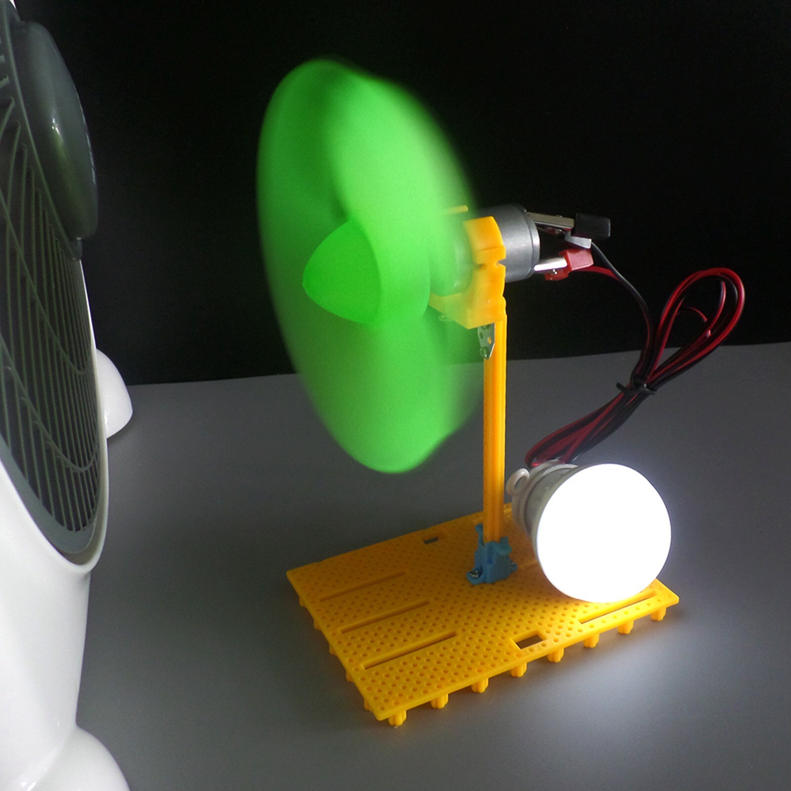 DIY 12CM Mini Wind-Turbine Motor Blades Bulb Power Energy Alternative Generator