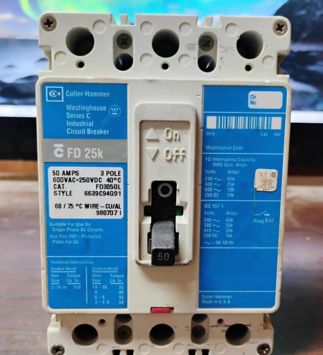 CUTLER HAMMER FD3050L CIRCUIT BREAKER 50 AMP 600VAC 3-POLE PRE-OWNED GREAT