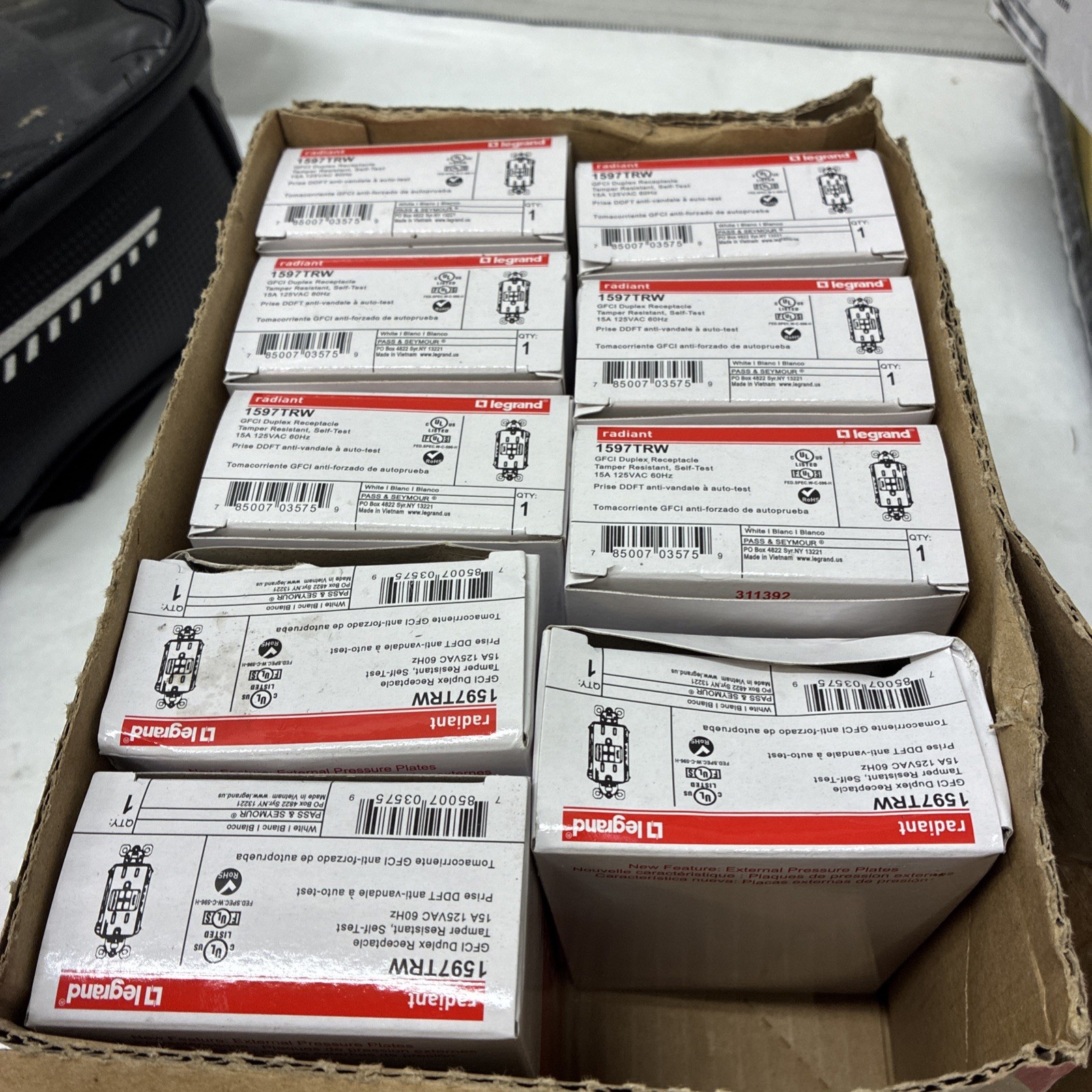 Legrand Radiant 1597TRW 15A GFCI Self-Test Tamper-Resistant Duplex Outlet Lot 9