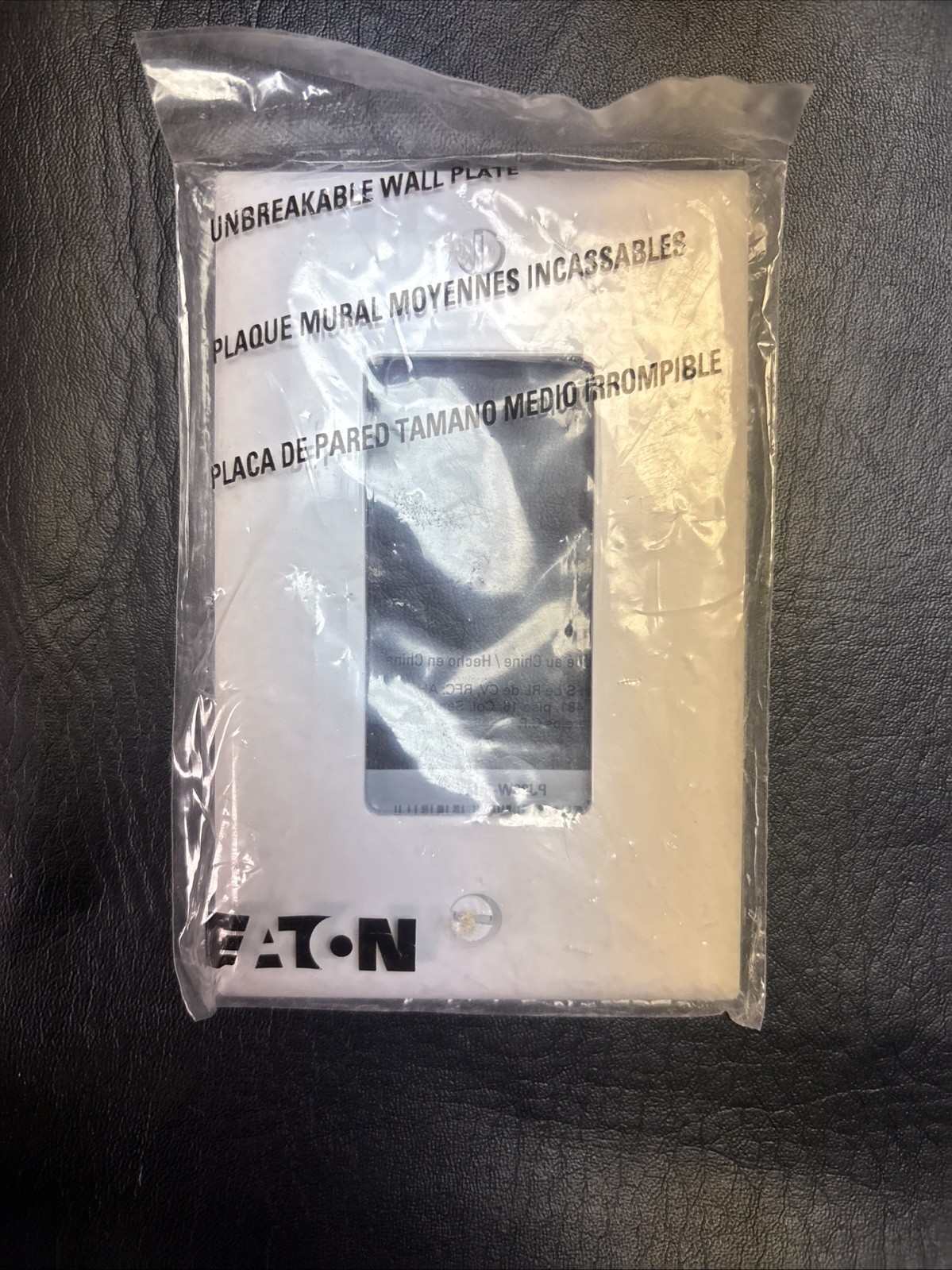 Eaton PJ26W-F-LW Wallplate and Accessories Wallplate White
