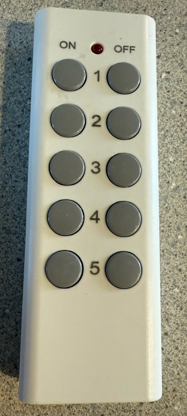 BN-LINK Indoor Wireless Remote Control Outlet Plug in with 2 Remotes + 5 Sockets