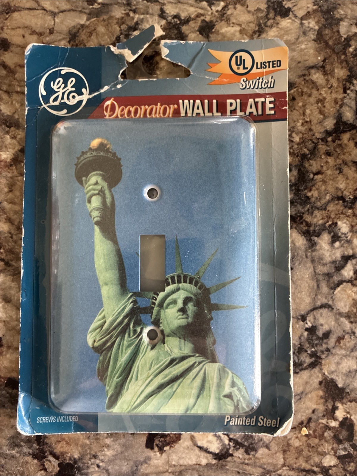 New York 2001 Statue Of liberty Switch Plate Unopened – Tattered Package
