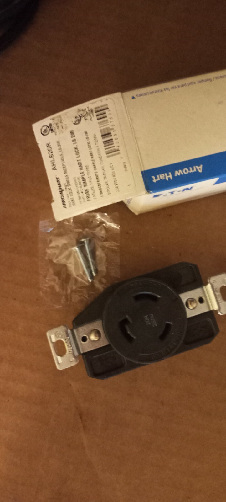Lot of 5 Cooper AHL620R Locking Receptacle, 20A, 240VAC, 2P, MN1 Arrow Hart