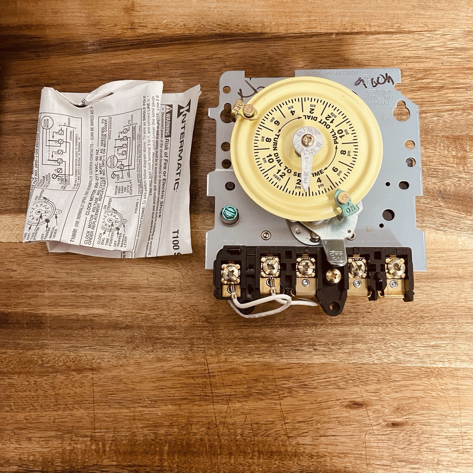 Intermatic T104M 40 Amp 208-277V DPST 24 Hour Mechanical Switch Mechanism Only