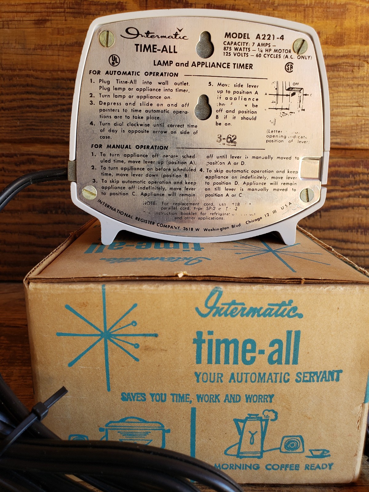 Intermatic Time-All Lamp & Appliance Timer White Model A221-4 W/Box and Manual