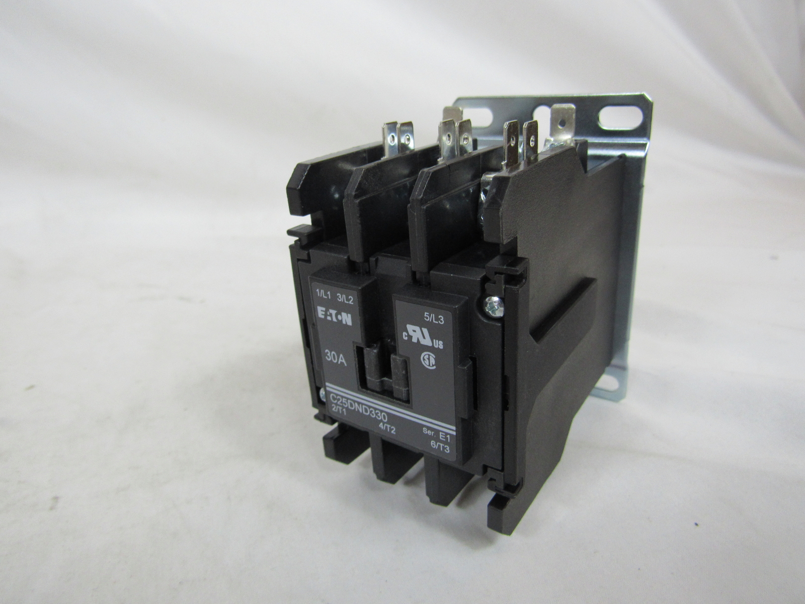 Eaton C25DND330B Definite Purpose Contactors