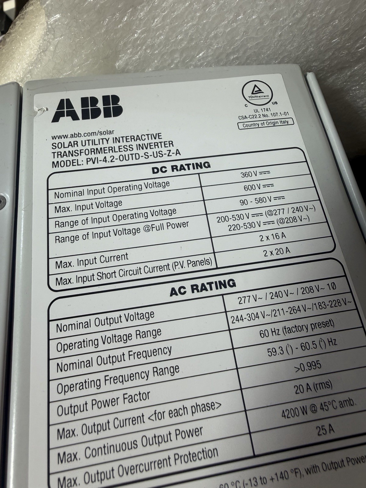 ABB SOLAR UTILITY INTERACTIVE TRANSFORLESS INVERTER Model PVI-4.2-OUTD-S-US-A