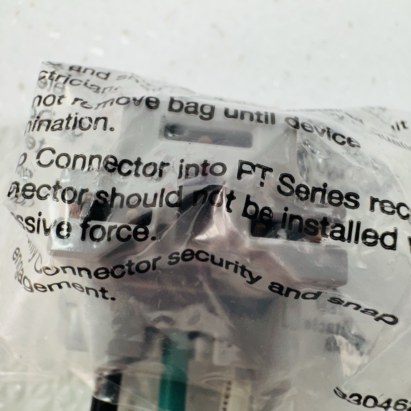 110 – Legrand Pass & Seymour 90 Deg Plugtail Connector Stranded Wire 6″ PTRA6STR