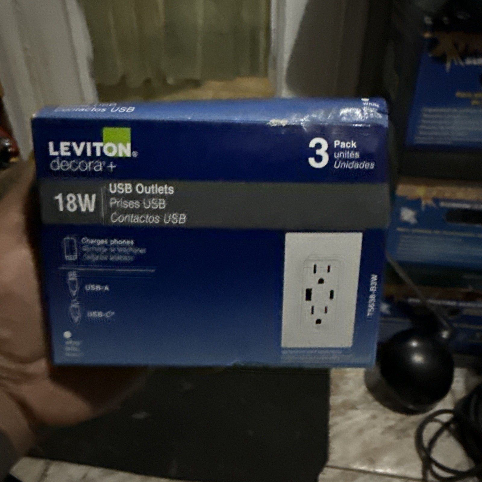 Leviton T5638-B3W Tamper-Resistant Duplex Outlet Type A and C USB 18W (3PK NEW)