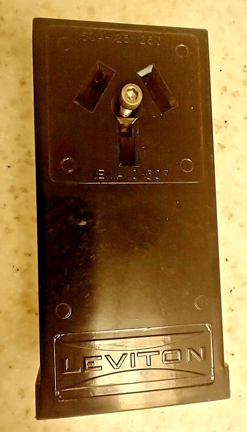 NEMA 10-50R Leviton Wall Receptacle 50A-125/250V Surface-Mount Range Outlet 3P3W
