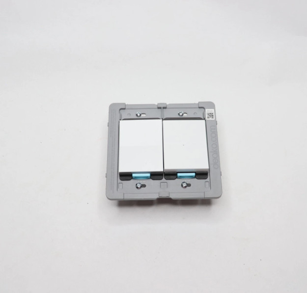 Deako Quick Backplate w/ 1-Pole Simple Rocker Switch 2-Gang DS-BS2X-WHNL-UC