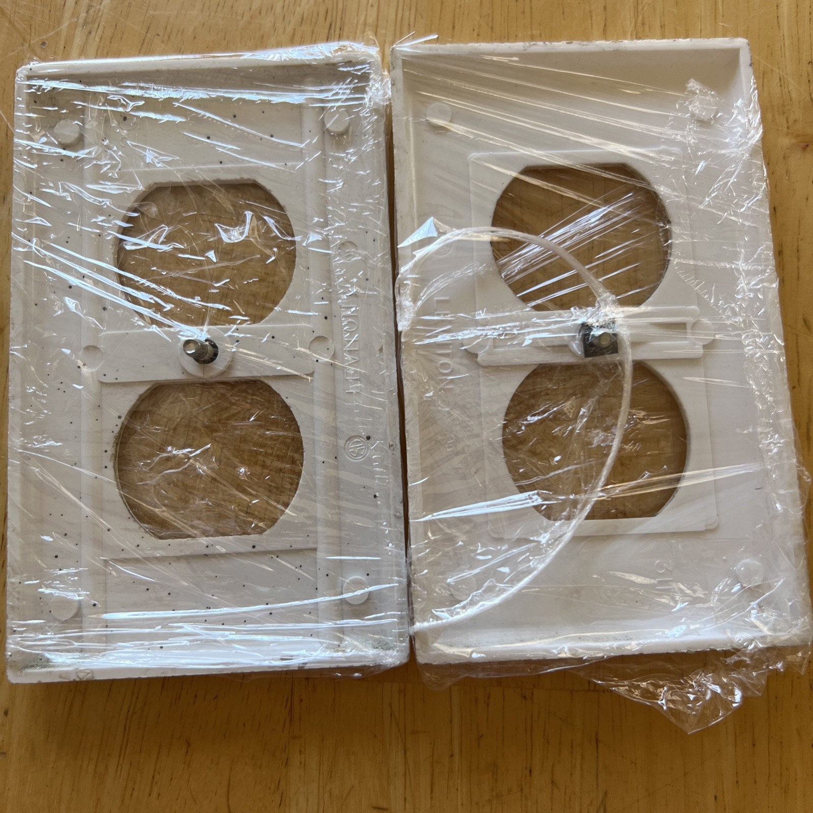 Leviton White Plastic 1 Gang Wall Plate Covers (2) 4.5” X 2.75”