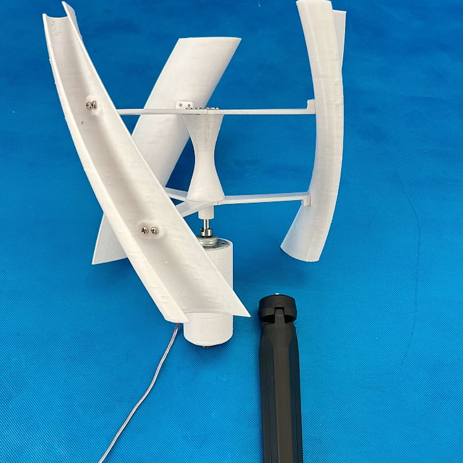 25W DC 15V Micro Wind Turbine Vertical Axis Brushless Wind Turbine Generator