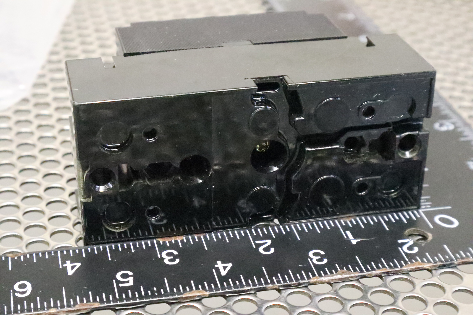 Mitsubishi NF30-CS 10A AC220V 2-Pole Circuit Breaker Used With Warranty
