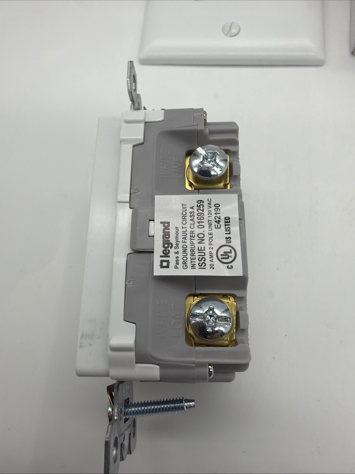 10 PCS Legrand 1597TRW 15A Tamper-Resistant Self-Test Duplex GFCI – White – NEW