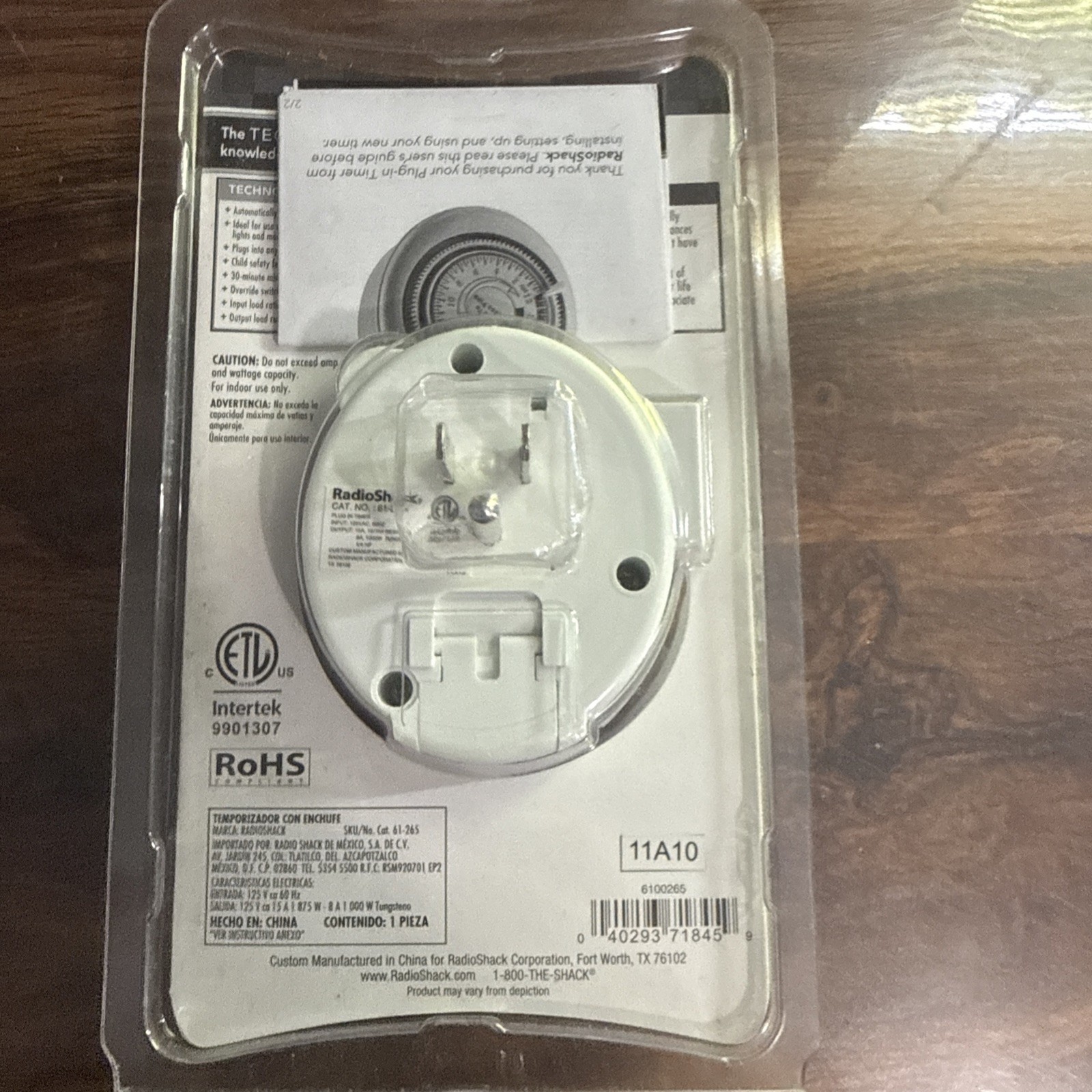Plug In Timer For Electric Devices (RadioShack) New in Packaging. Energy Saver