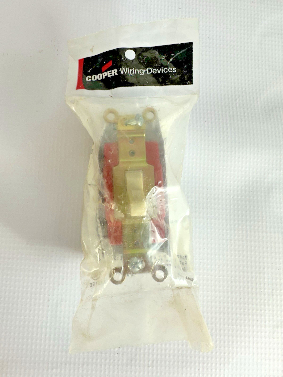 10 Pass & Seymour 663-IG 3-Way Switches + 6 Cooper 2224V 4-Way Switches – New