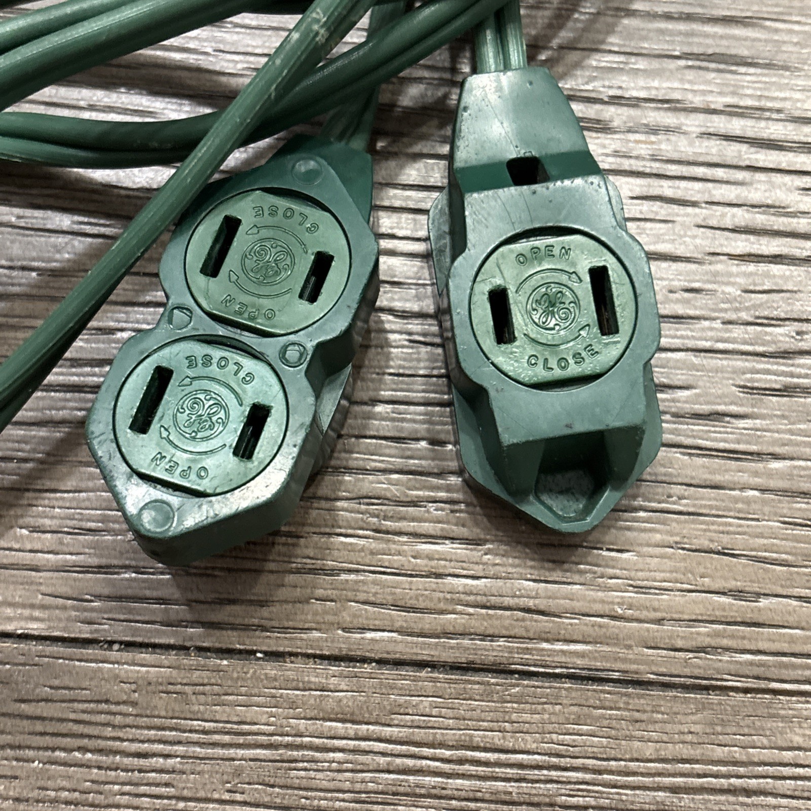 Vintage Set of 2 GE Green Extension Cords. 2 Prong. 9’ Long Each