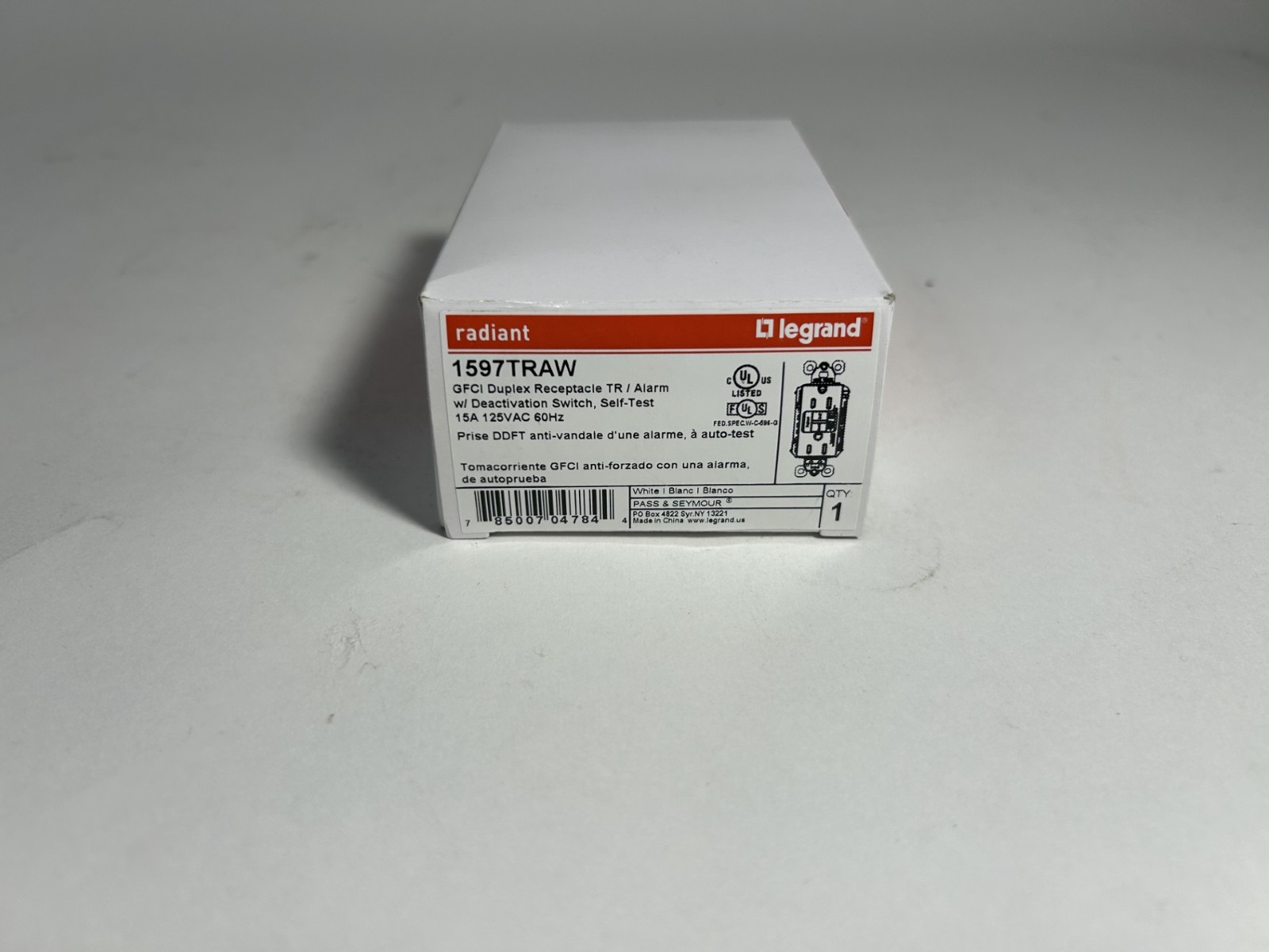 Legrand 1597TRAW Tamper-Resistant 15A Duplex White