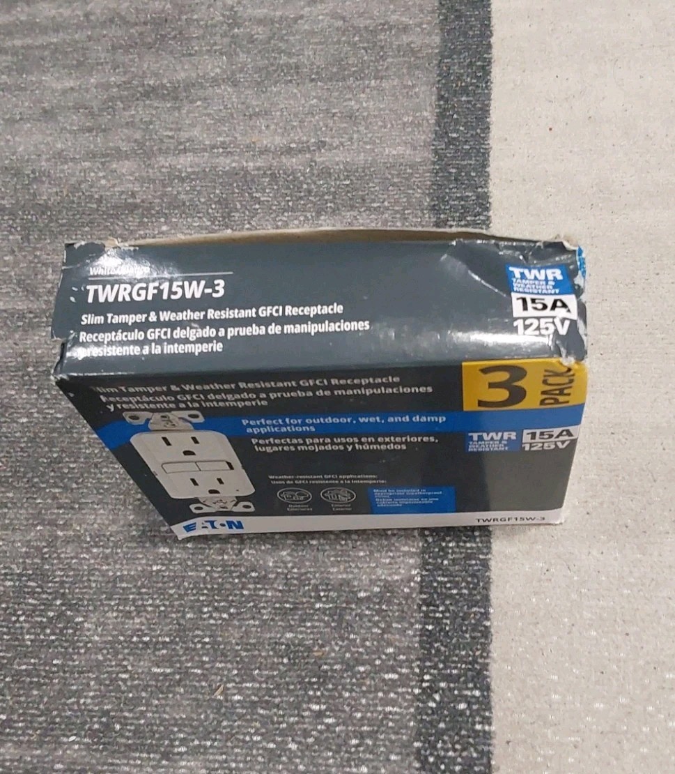 Eaton twrgf15w-3 slim tamper/weather resistant GFCI receptacle 3 packs New D