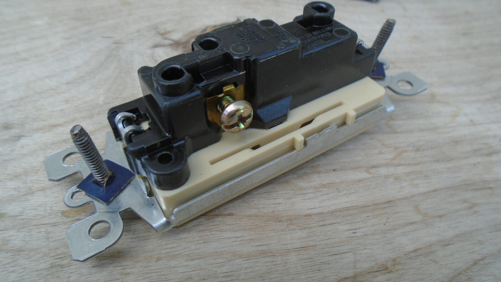 Genuine OEM Samsung AC TV/Monitor Power Supply Adapter A4819_FDY Qty Available