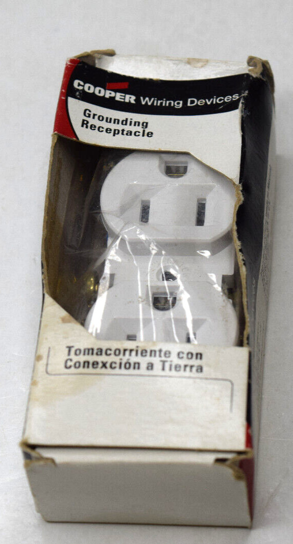 Cooper Light White TAMPER RESISTANT Duplex Receptacle NEMA 5-15 15A 270W-BOX