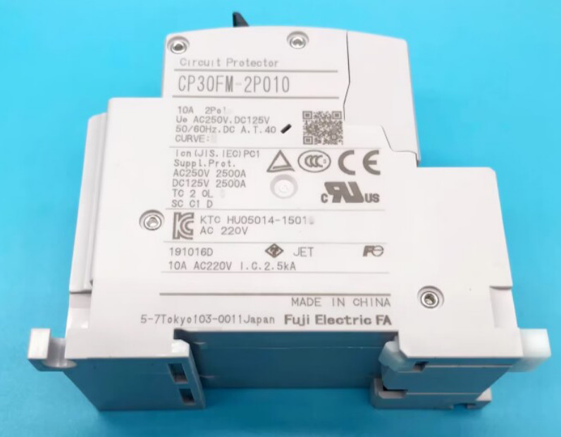NEW CP30FM-2P010 Equipment circuit breaker 90 days warranty