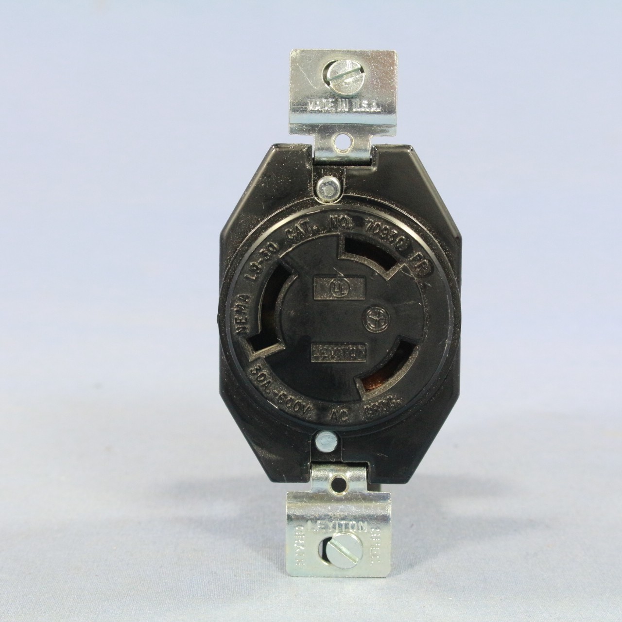 Leviton 2650-A Industrial Twist Turn Locking Receptacle Outlet Nema L9-30R 30A
