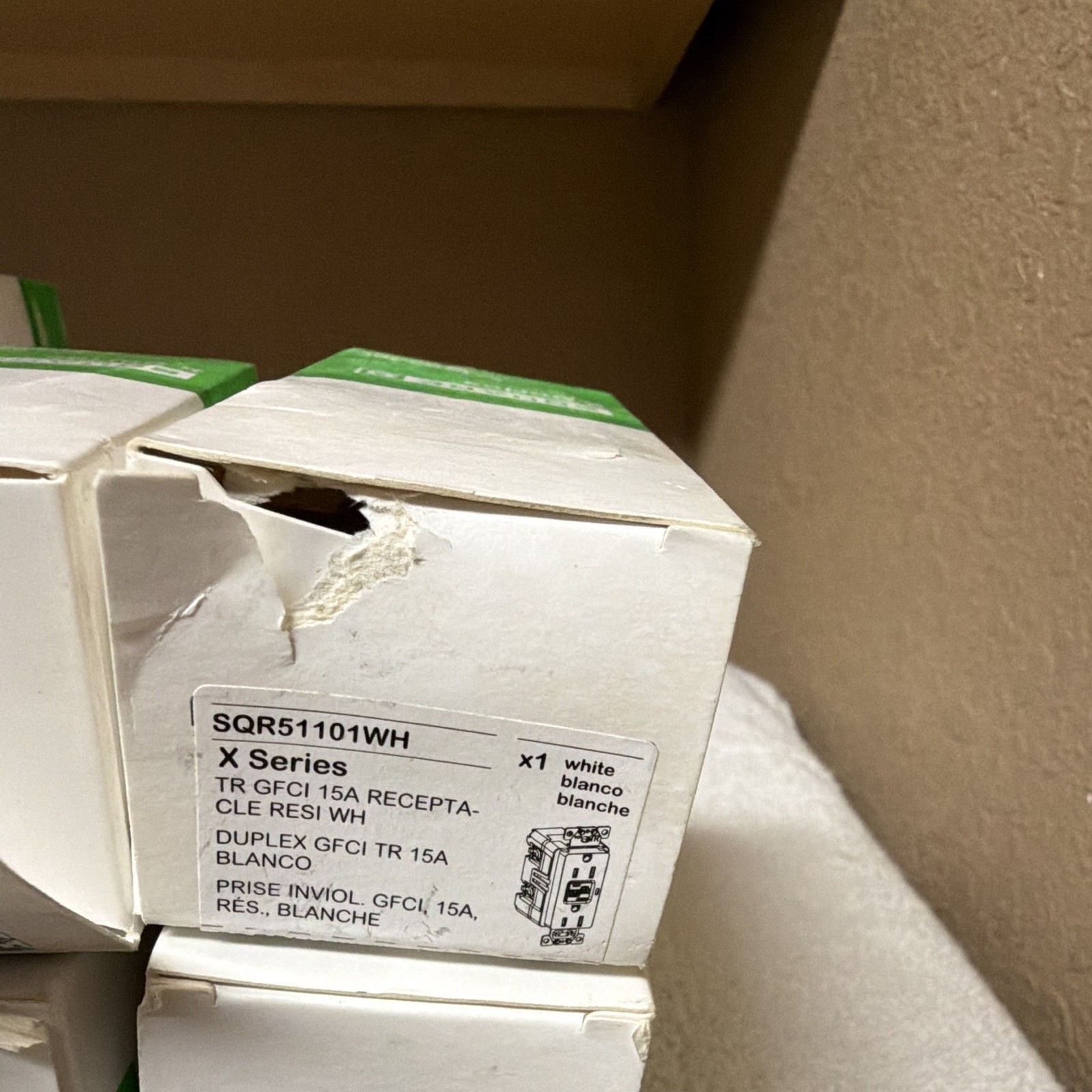 Mix Schneider Electric X Series White Duplex TR/WR GFCI Receptacle & Switch Lot