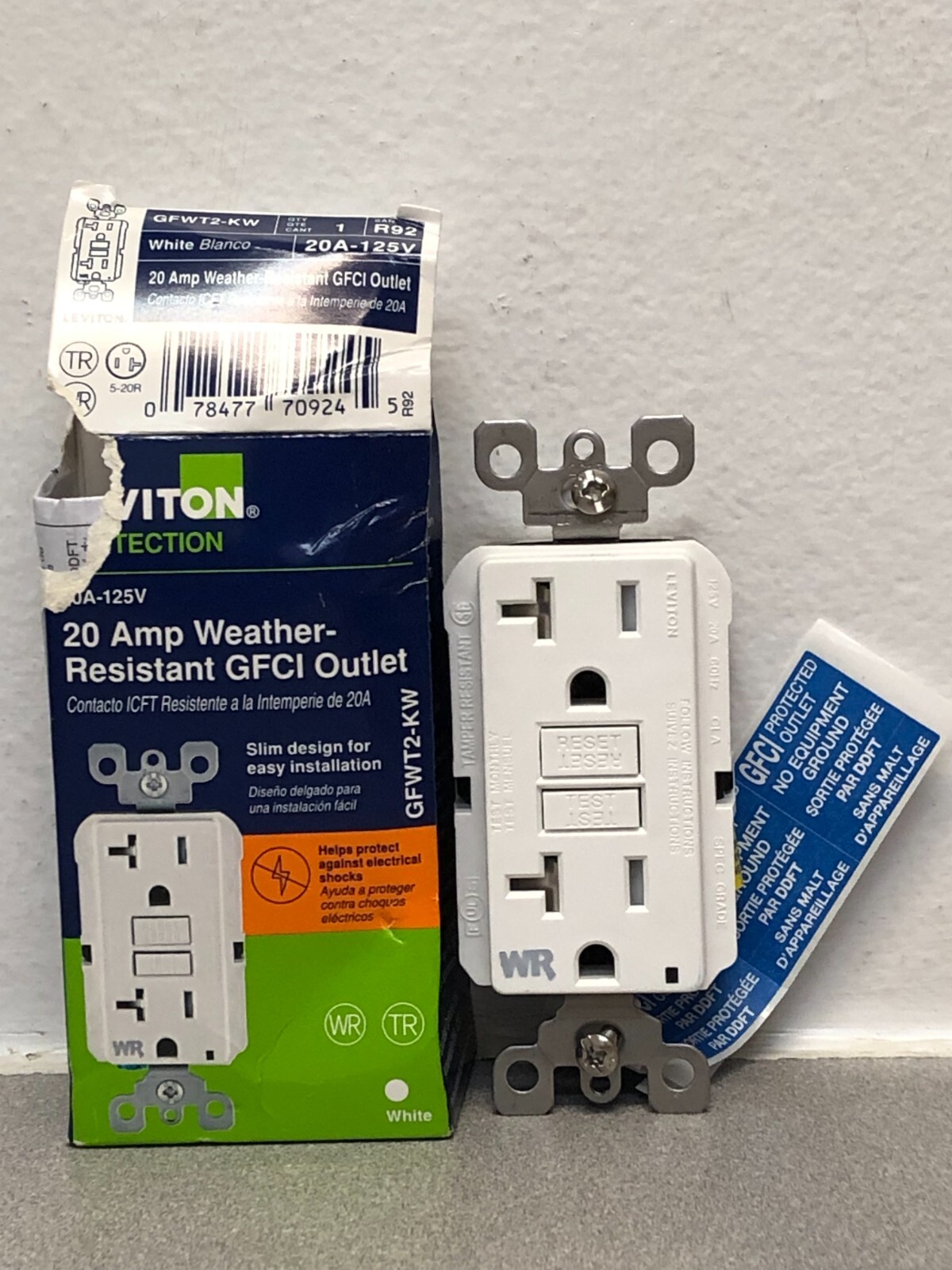 Leviton GFWT2-0KW SmartlockPro 20 amps 125 V Duplex White GFCI Outlet 5-20R 1 pk