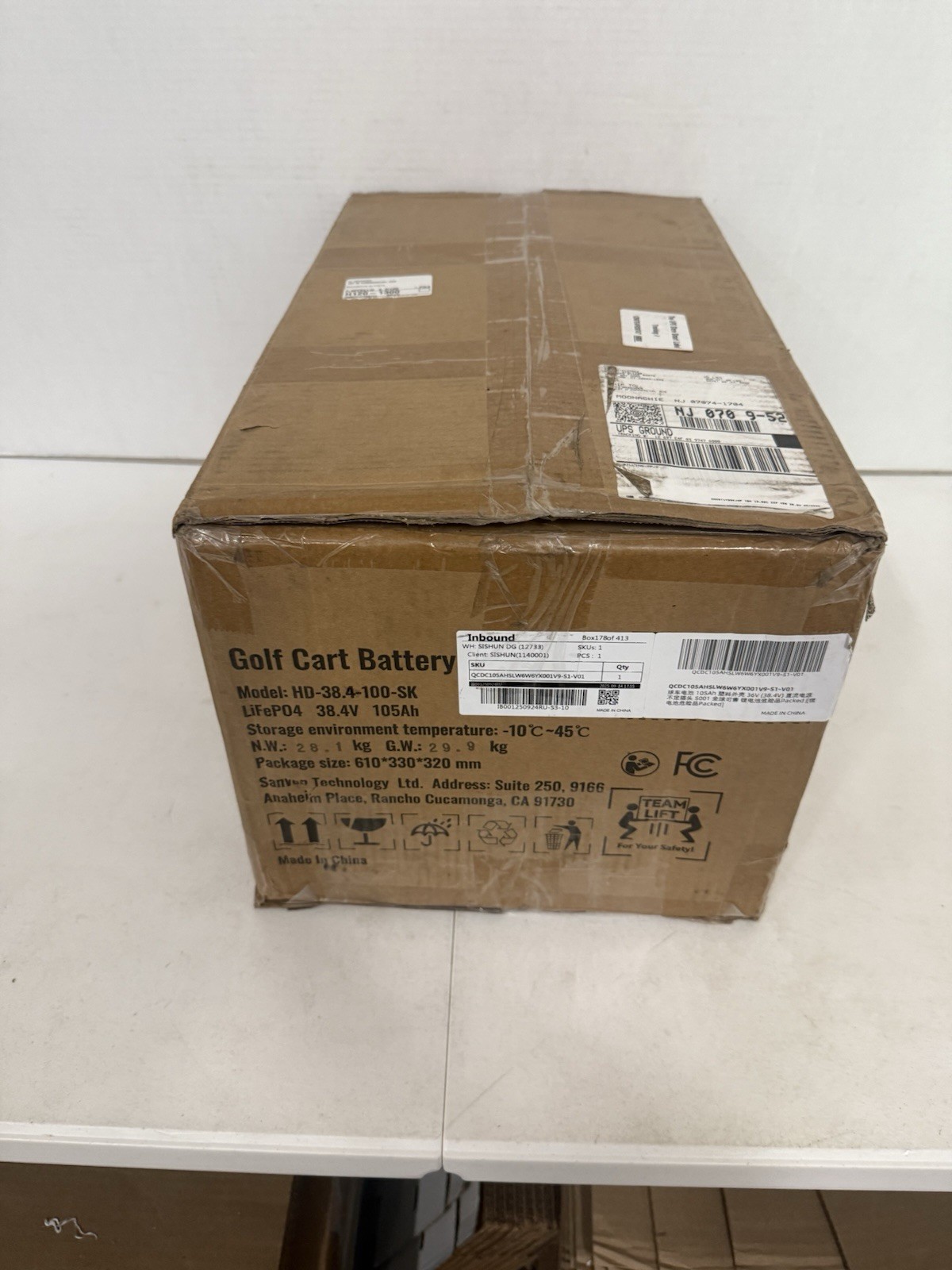 VEVOR 36V 105Ah Golf Cart Lithium Battery with LCD Monitor and 4000+ Cycles